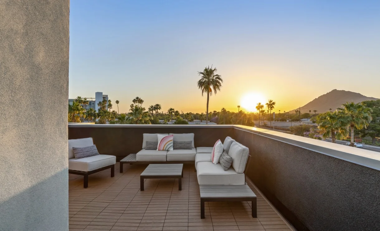 Exterior deck with stunning view