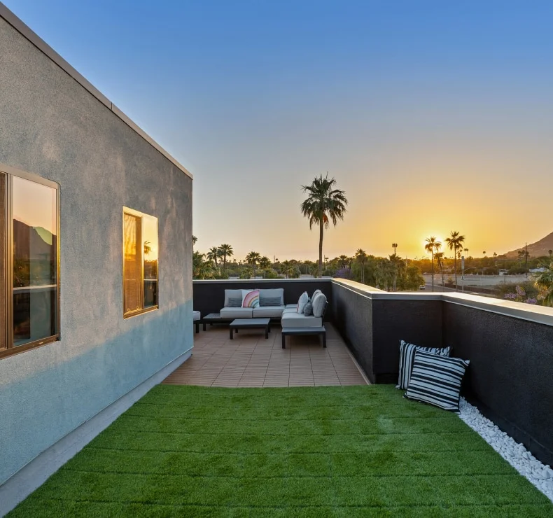 Fleetwood 6 roof deck with stunning view in Scottsdale